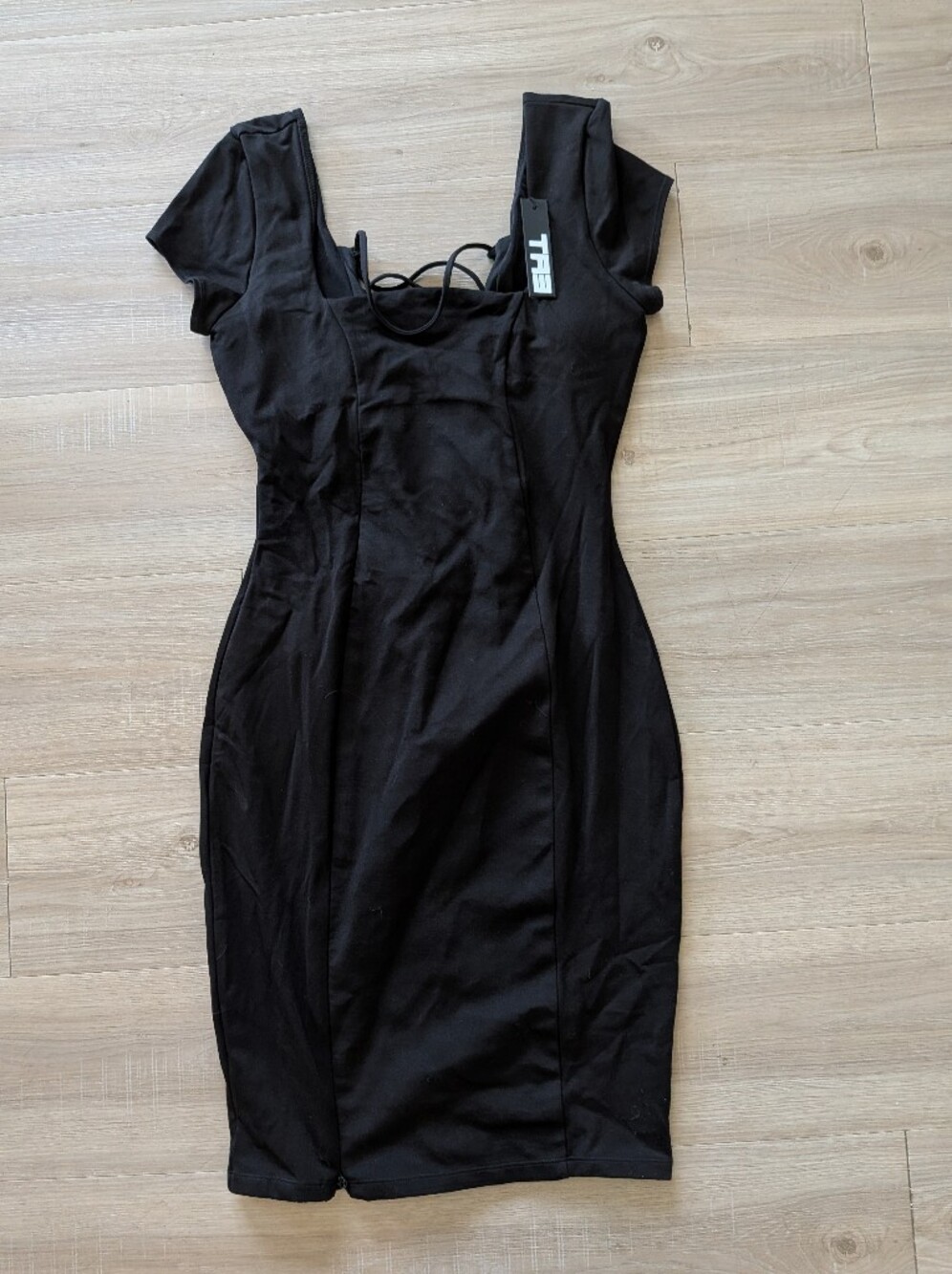 TA3 Squarey SS Dress - Black
